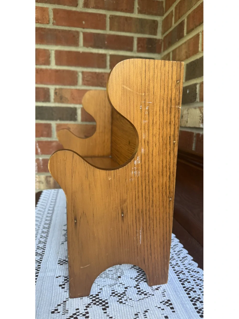 Vintage Cottagecore Wooden Decorative Mini Bench with Heart Cut-Out